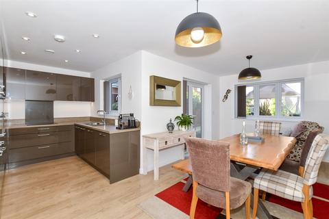 Jefferys Lane, Snodland ME6 3 bed terraced house for sale