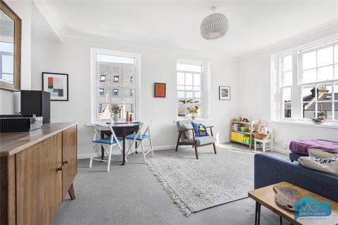 Highgate Road, Dartmouth Park, NW5 2 bed apartment for sale