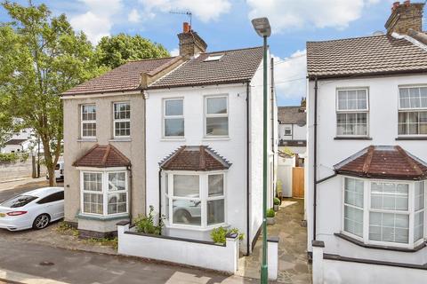 Clarence Road, Sutton SM1 3 bed semi