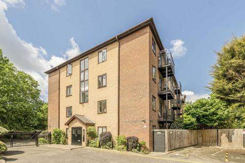 Pages Walk, London SE1 1 bed flat for sale