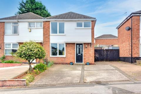 Hayworth Road, Sandiacre, Nottingham 3 bed semi