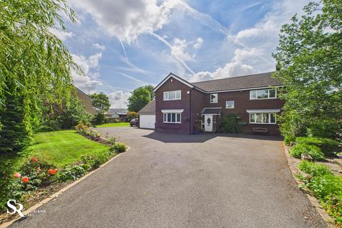 Downlee Close, Chapel