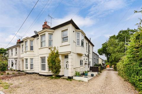 The Causeway, Arundel 2 bed apartment for sale