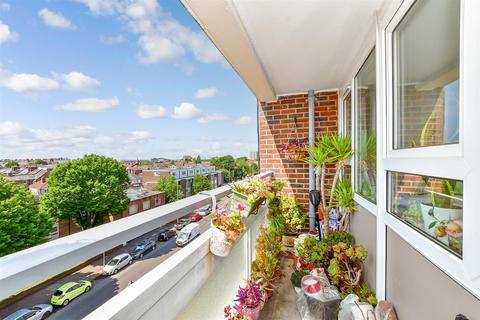 Roslyn House, Southsea PO5 1 bed flat for sale