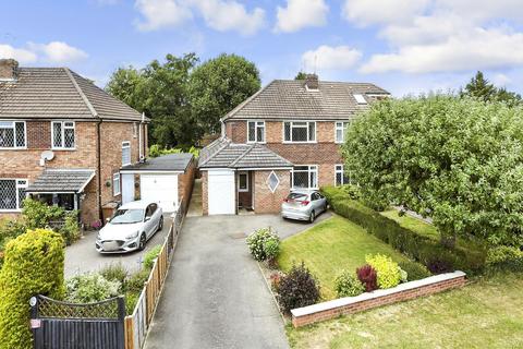 Lechford Road, Horley RH6 4 bed semi