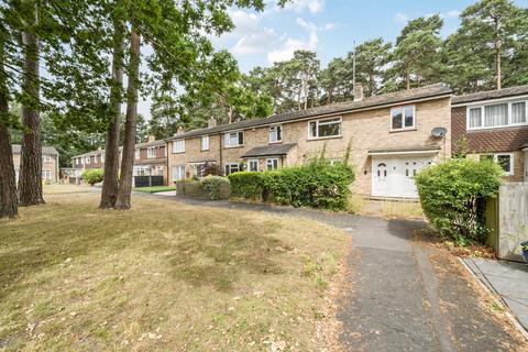 Glenwood, Bracknell, Berkshire 3 bed end of terrace house for sale