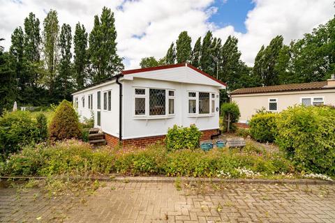 Arkley Park, Arkley EN5 2 bed mobile home for sale