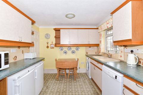 Jerome Road, Aylesford ME20 2 bed detached bungalow for sale