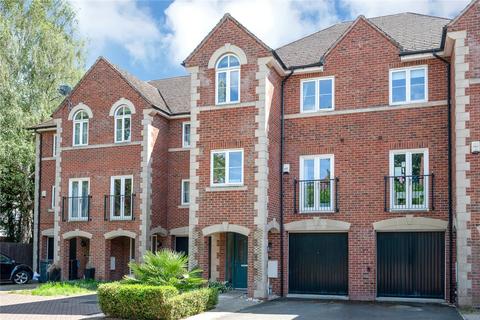 Elm Tree Court, Leicester LE2 5 bed semi