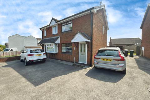 High Street, Newhall, Swadlincote... 2 bed semi