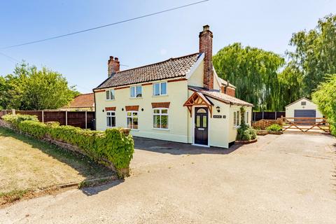 Norwich Common, Wymondham 3 bed cottage for sale