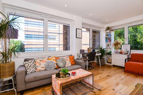 68 Molesworth Street, Lewisham, London 1 bed flat for sale