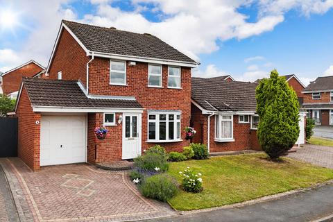 Royal Close, Brierley Hill DY5 3 bed detached house for sale