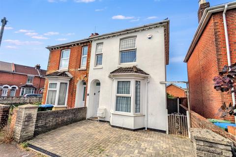 Shirley 3 bed semi