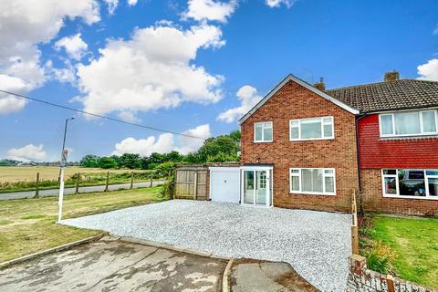 Brissenden Close, New Romney TN28 3 bed semi