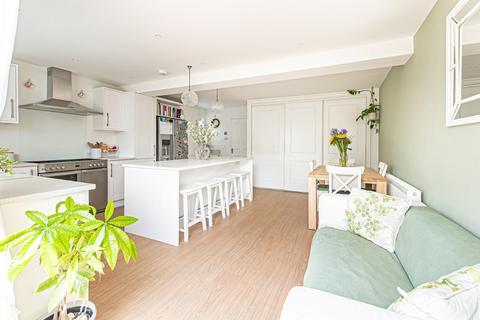 The Maltings, Leighton Buzzard 3 bed semi