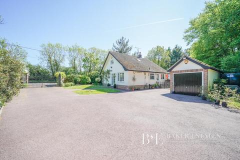 Lea Lane, Great Braxted 4 bed cottage for sale