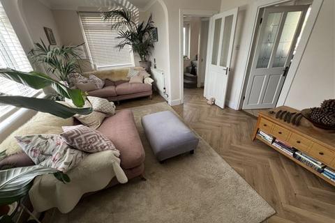 Hythe Road, Portsmouth PO6 3 bed end of terrace house for sale