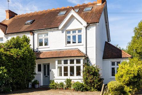 Smithy Lane, Lower Kingswood, Tadworth 4 bed semi