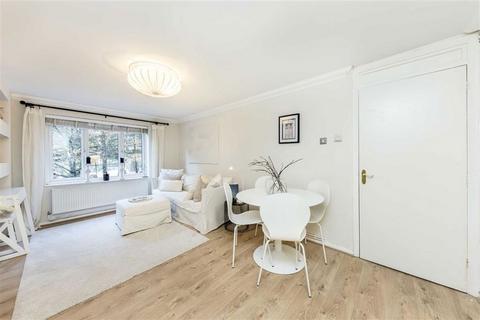 Burnt Ash Hill, London SE12 1 bed flat for sale