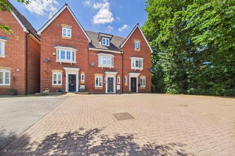 Pryor Close, Tilehurst, Reading... 3 bed terraced house for sale