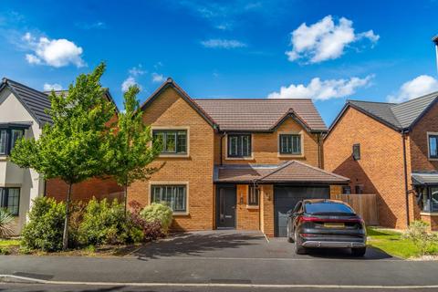 Delta Crescent, Westbrook WA5 4 bed detached house for sale