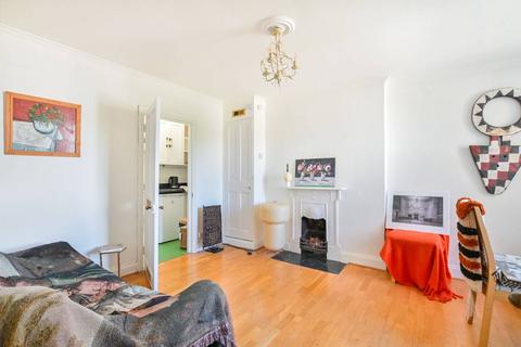 Clanricarde Gardens, Notting Hill... 1 bed flat for sale