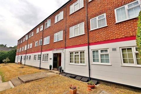 Ockenden Close, Woking, Surrey, GU22 2 bed apartment for sale