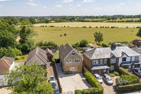 North Road, Widmer End HP15 5 bed detached house for sale