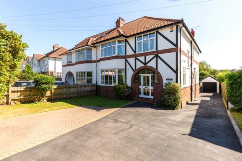 Parrys Lane, Stoke Bishop, Bristol, BS9 4 bed semi