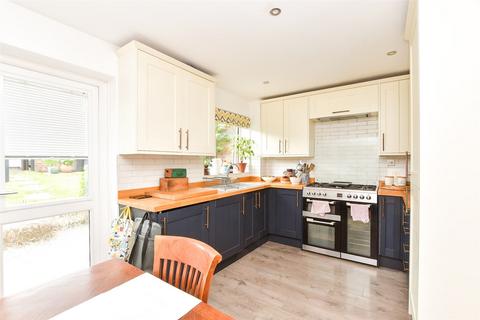 Payne Close, Crawley RH10 3 bed terraced house for sale