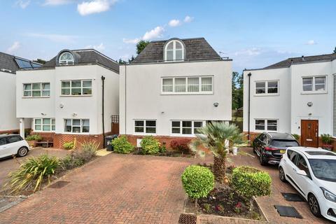 Surrey Close,  Finchley,  N3 4 bed detached house for sale