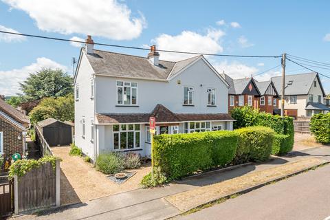 Junction Road, Lightwater, Surrey, GU18 5 bed detached house for sale