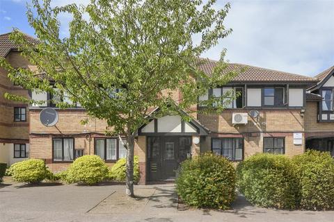 Somerset Gardens, Tottenham N17 1 bed apartment for sale