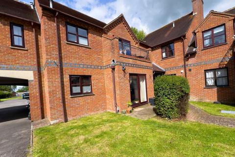 Field Gardens, Steventon, OX13 2 bed flat for sale
