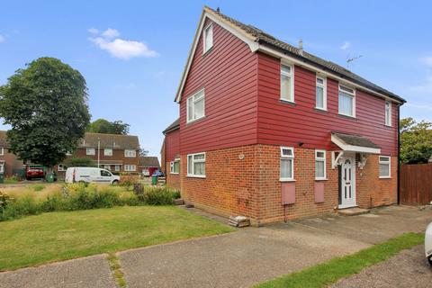 Mabledon Close, New Romney TN28 5 bed semi