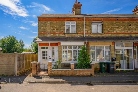 Tanners Hill, ABBOTS LANGLEY 2 bed end of terrace house for sale