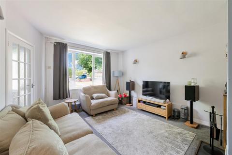 Bletchingley Road, Merstham RH1 3 bed house for sale