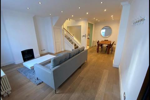 Ryders Terrace, London 2 bed semi