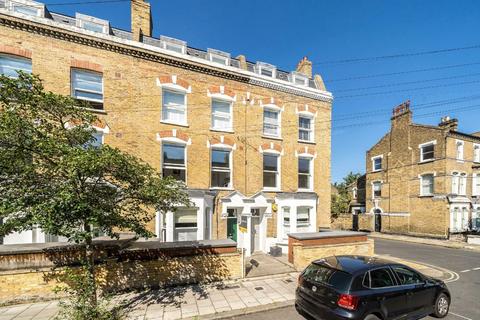 Concanon Road, London SW2 2 bed flat for sale