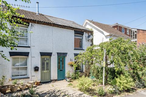 South Street, Andover, SP10 2BS 2 bed end of terrace house for sale