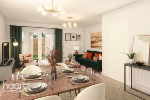 Holly Crescent, Paddock Wood, Tonbridge 2 bed terraced house for sale