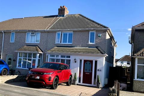 Bessemer Road West, Swindon SN2 3 bed end of terrace house for sale