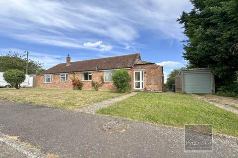 Swan Close, Holt NR25 2 bed semi