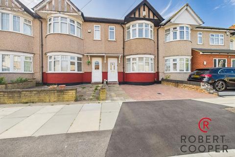 Exmouth Road, Ruislip, HA4 2 bed terraced house for sale