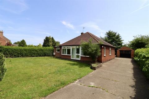Holme Road, Market Weighton, York 3 bed detached bungalow for sale