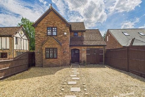 Common Road, Kensworth, Dunstable... 4 bed detached house for sale