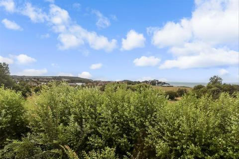 Colwell Road, Freshwater, Isle of Wight 2 bed apartment for sale