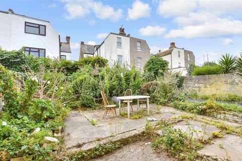 West Cliff Road, Broadstairs CT10 4 bed semi