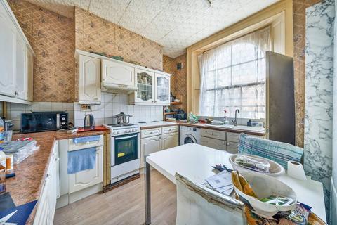 Peckham Hill Street, Peckham, London... 2 bed flat for sale